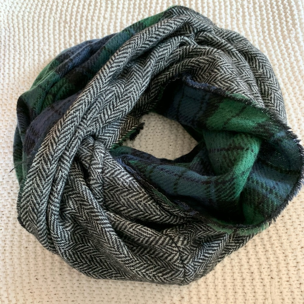 Loft infinity scarf